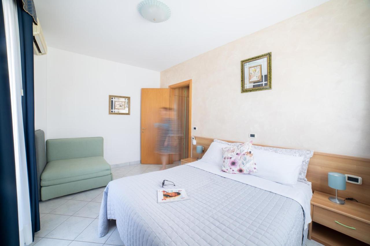 Casa Merano Residence & Restaurant Bibione Centro エクステリア 写真